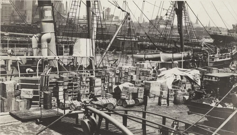 El Diana, barco en el que partió de Nueva York la expedición a la Tierra de Crocker el 2 de julio de 1913. Encalló dos semanas después frente a las costas del Labrador.